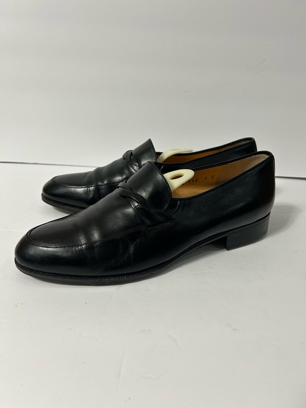 Vintage Salvatore Ferragamo  leather loafers featuring Twisted Strap Men’s 7 E